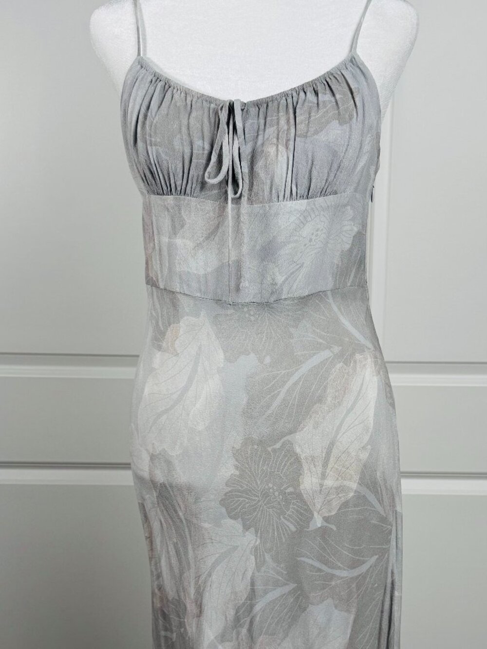 ARITZIA Wilfred Bellow Midi Sleeveless Dress, Gray Floral, Women's Size 10 - Picture 2 of 10